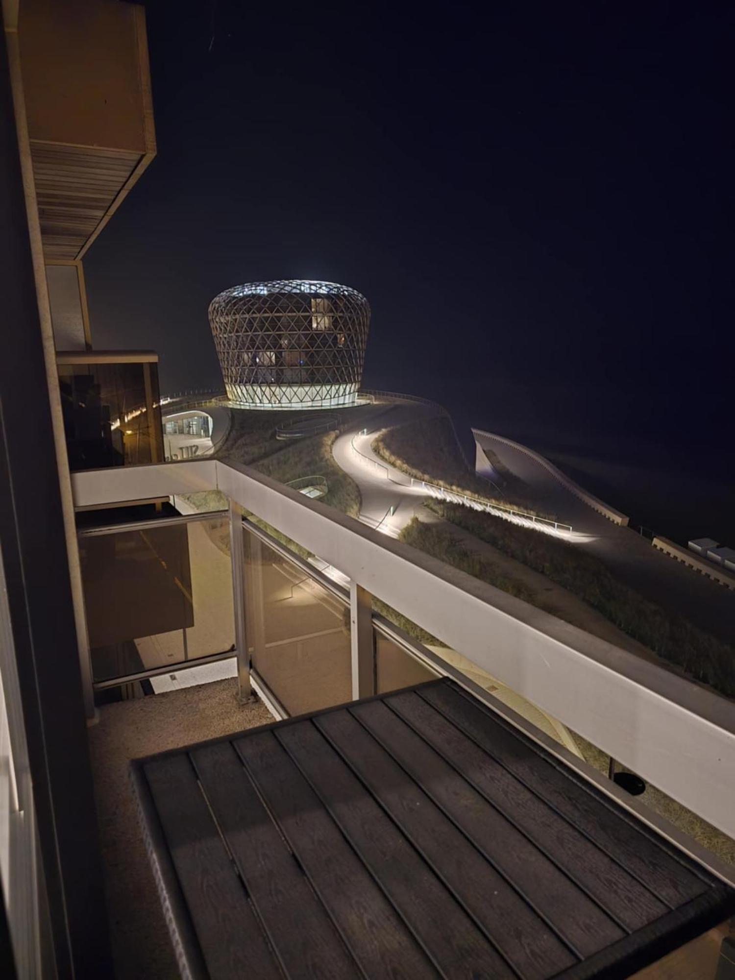 Zeezicht, Volledig Gerenoveerd Luxe Appartement Мідделкерке Екстер'єр фото